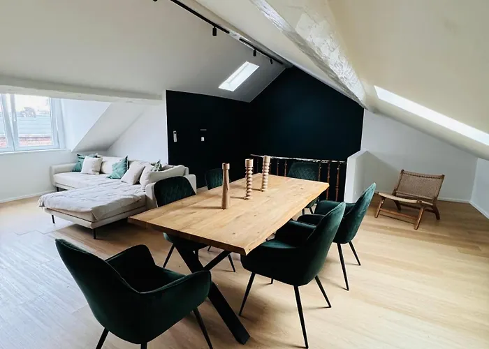 Duplex Hyper Centre