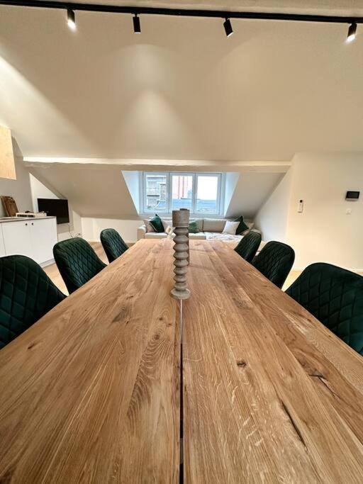 Duplex Hyper Centre